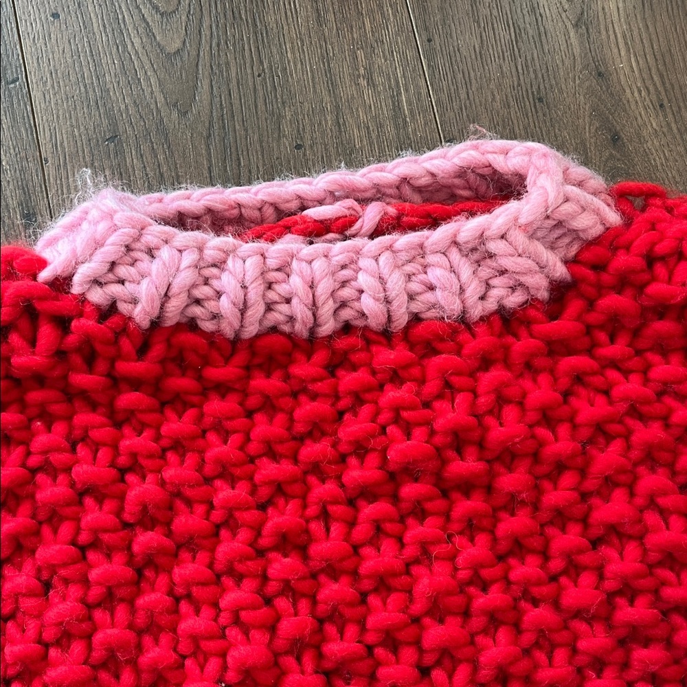 🌸Closet Clean Out🌸 Bubble Sleeve Handmade Sweater - Picture 4 of 4